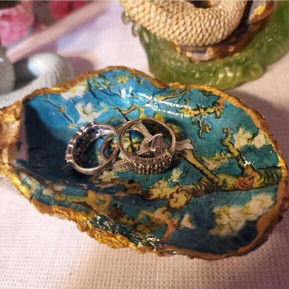 DECOUPAGE JAPANESE STYLE OYSTER SHELL - Picture 5 of 8